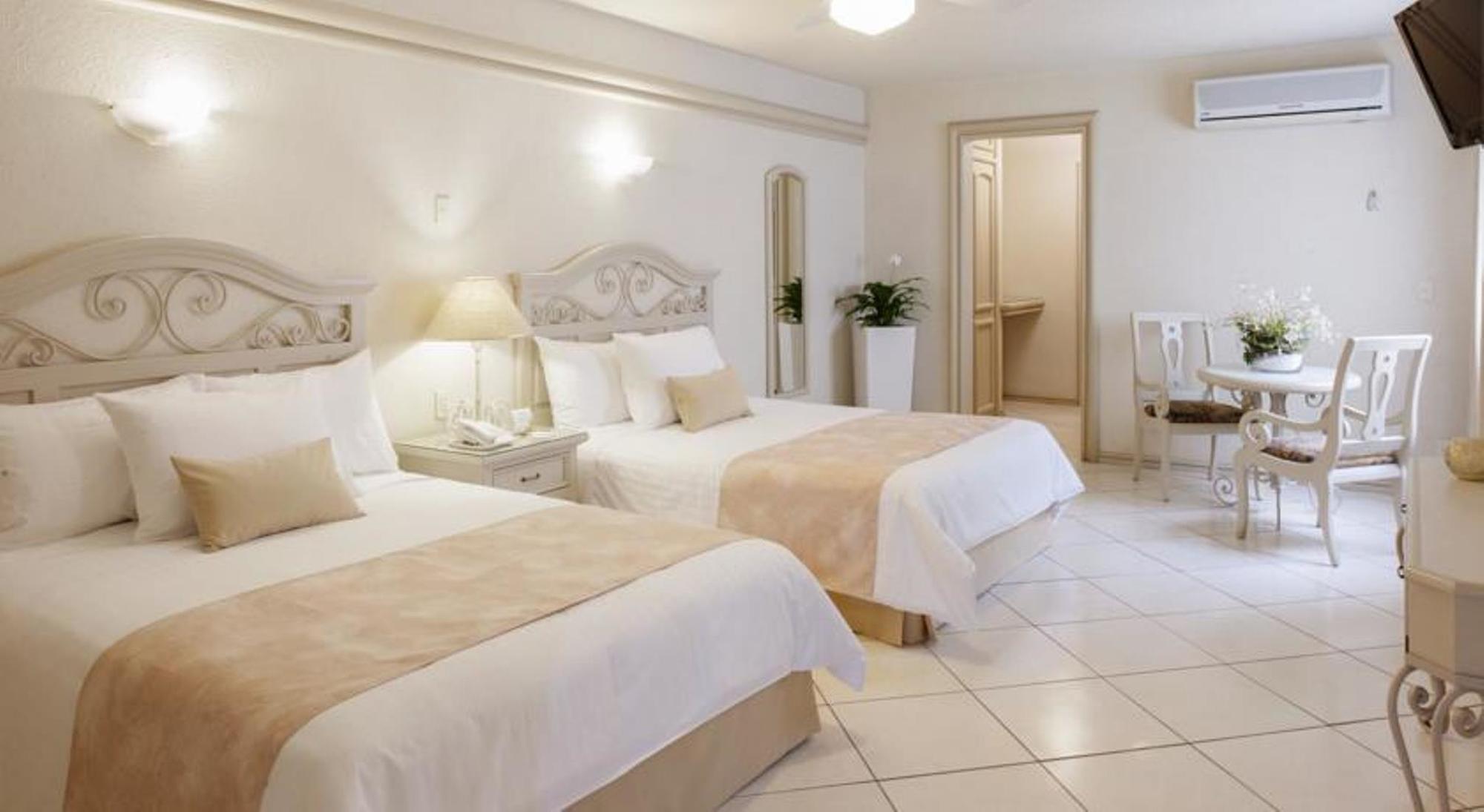 Hotel & Suites Quinta Magna サポパン エクステリア 写真