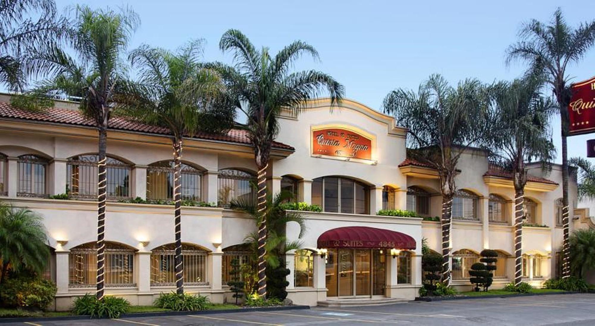 Hotel & Suites Quinta Magna サポパン エクステリア 写真