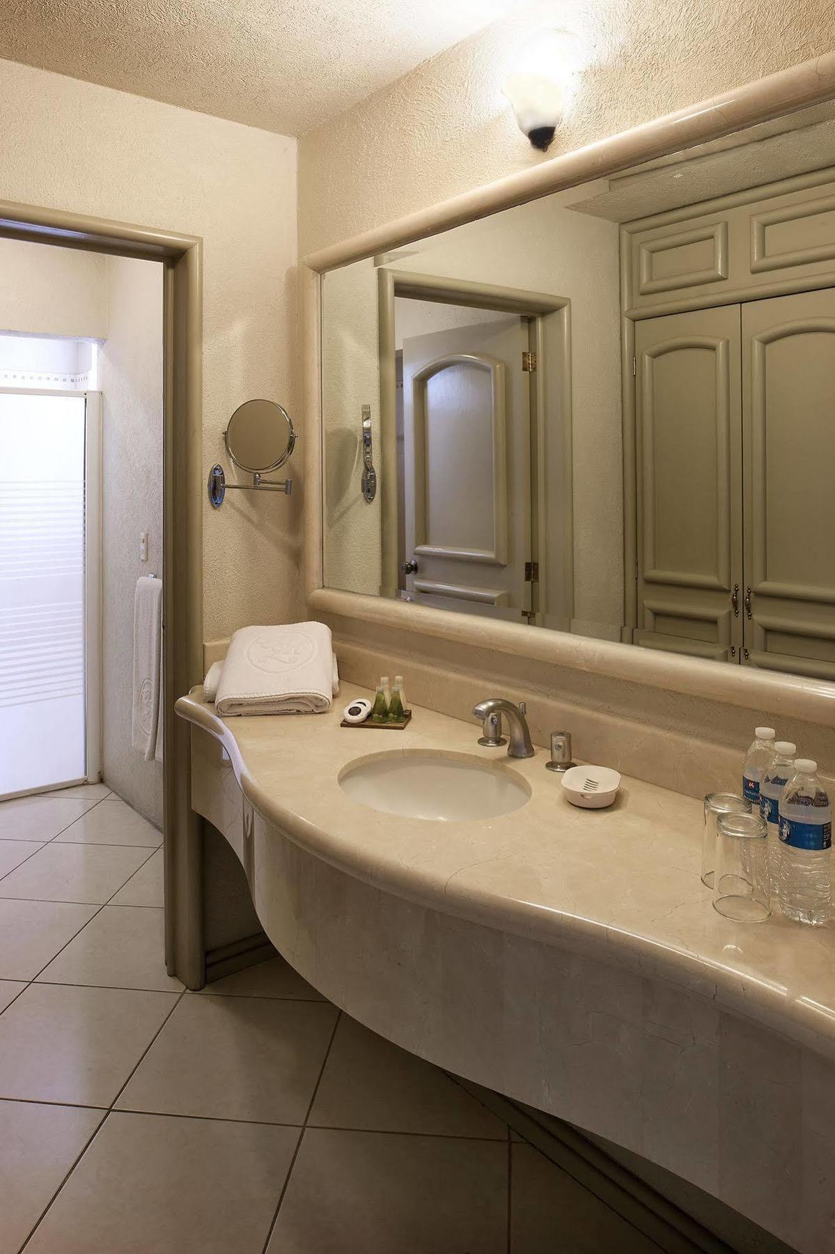 Hotel & Suites Quinta Magna サポパン エクステリア 写真