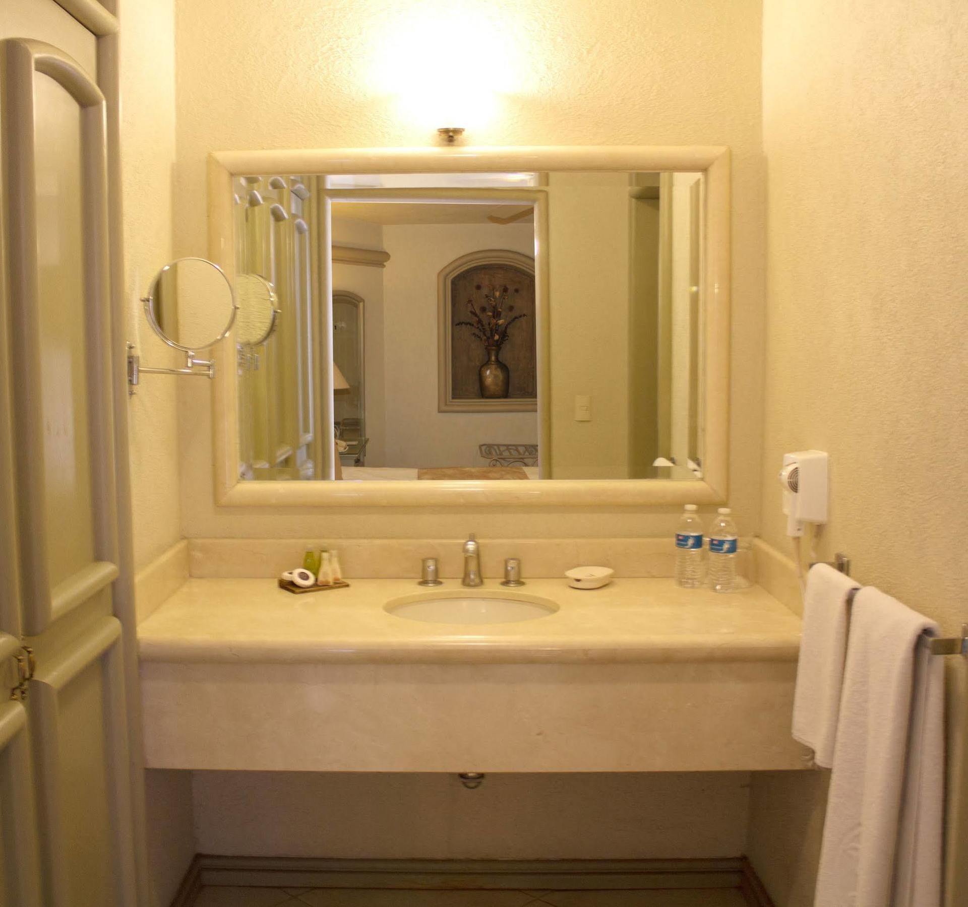 Hotel & Suites Quinta Magna サポパン エクステリア 写真